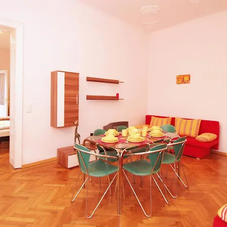 Raisa Apartments Fuenkhgasse Pressbaum Exterior photo